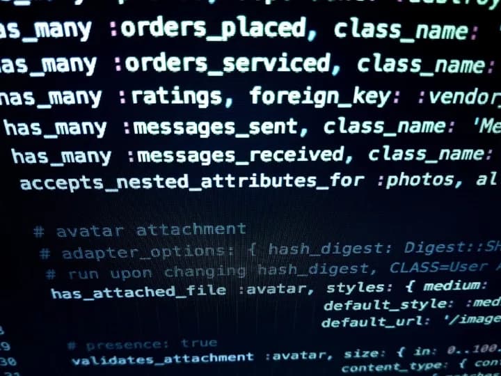 SaaS (Software as a Service)